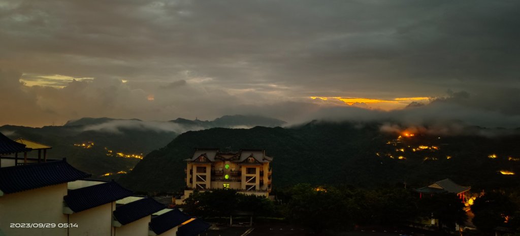 石碇坪林趴趴走追雲趣-星空夜景/霞光日出雲海 #長圓金蛛_2298075