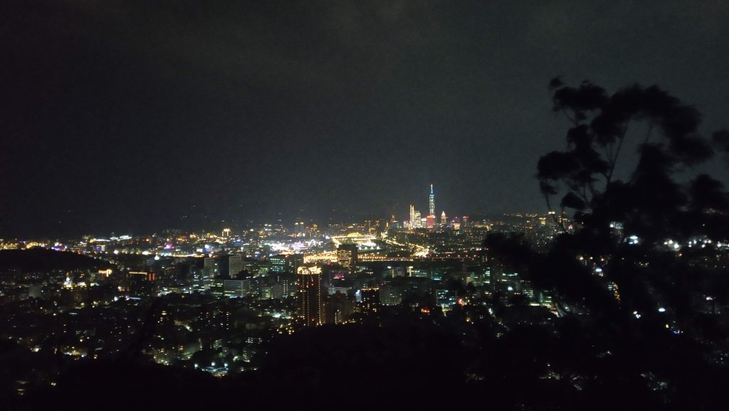 夜訪金面山_916391