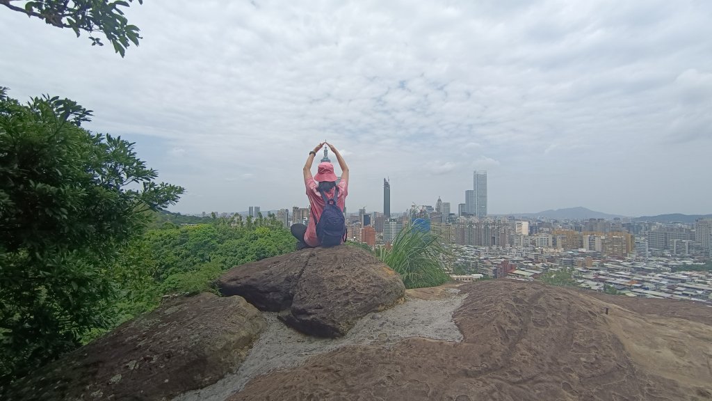 (姨婆趴趴走)第十九集:台北四獸山連線縱走封面圖