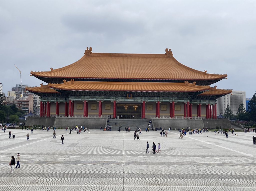 自由廣場、國家戲劇院、國家音樂廳、中正紀念堂賞櫻及尋寶趣【齊心鞋力尋寶去】_2038770