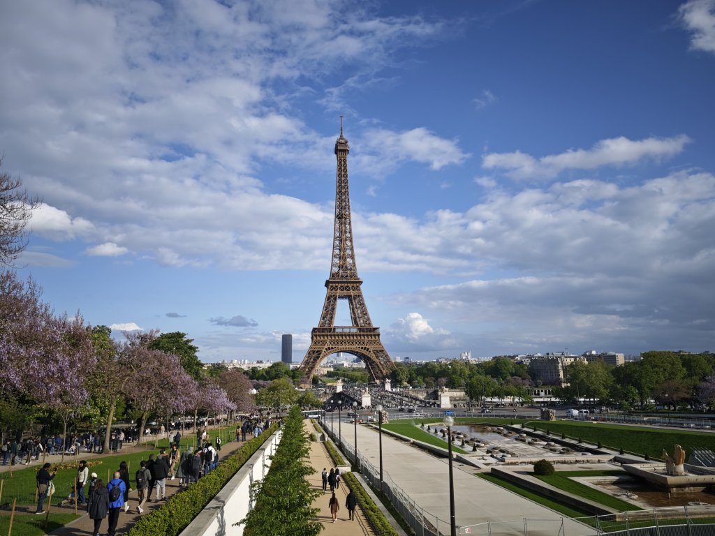 2025_0423 倫敦馬拉松順遊西歐 D5b(法國巴黎-艾菲爾鐵塔)封面圖