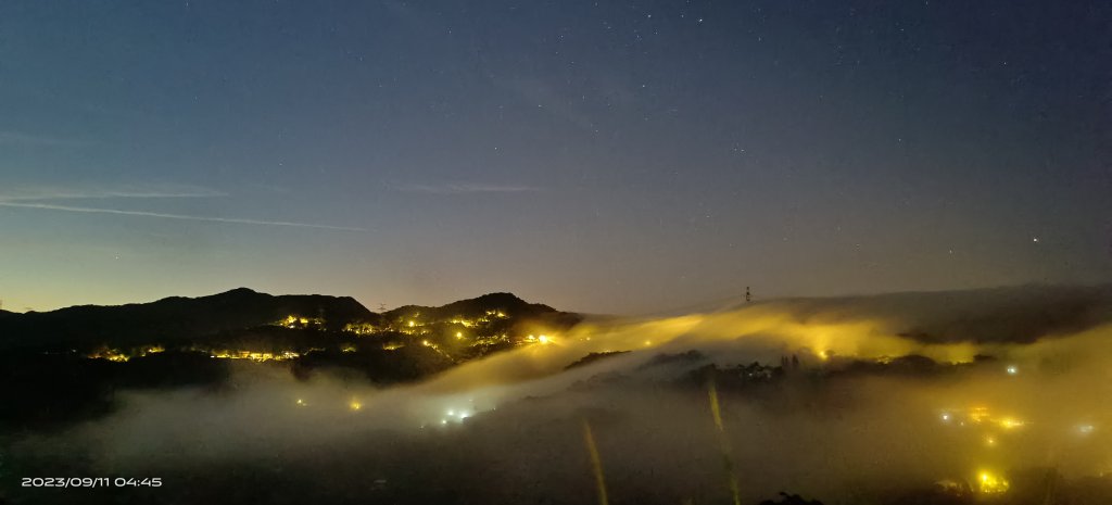 二格山月光星空雲瀑琉璃光/藍天雲瀑+晨曦火燒雲日出/雲海流瀑9/11封面圖