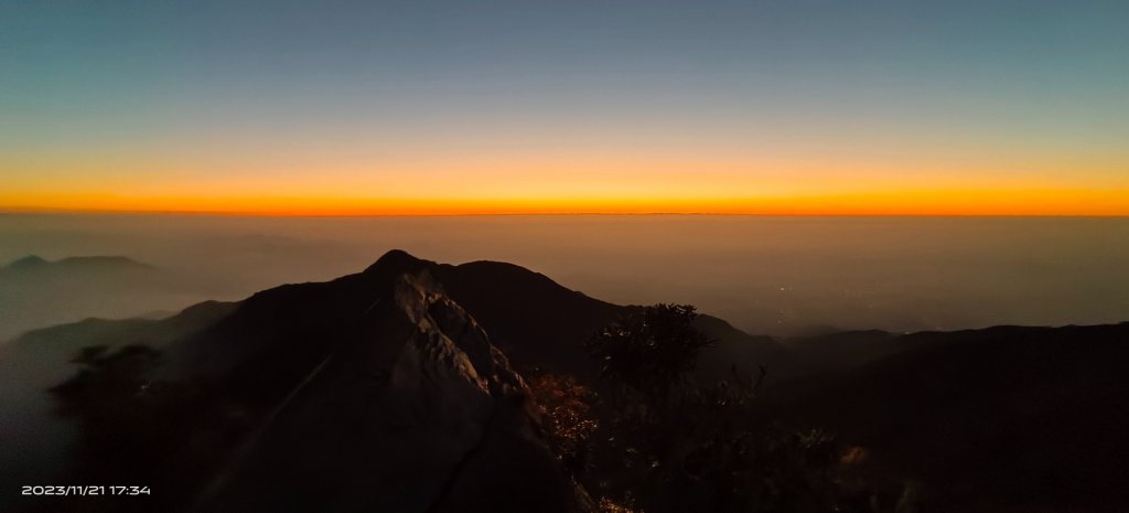 首登鳶嘴山-雲霧瀰漫/夕陽晚霞/星空夜景/琉璃光？11/21_2357115