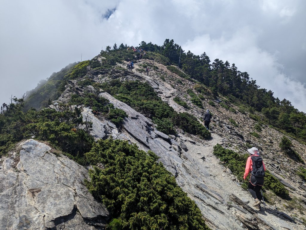 南橫三星：關山嶺山封面圖