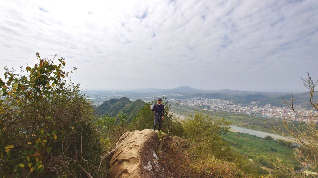 高雄旗尾山封面圖