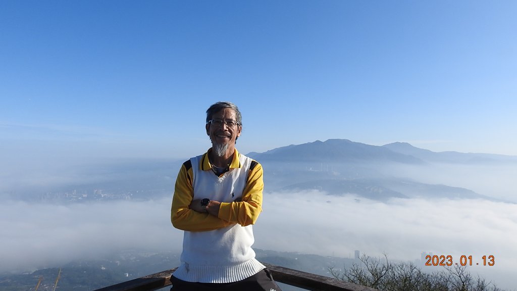 再衝觀音山夜景/晨曦/日出&差強人意琉璃光/雲海/火燒雲 1/13封面圖