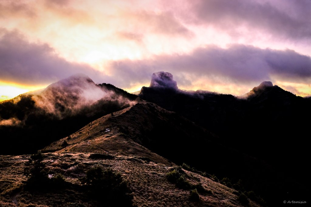 [冬訪大霸聖山岳參行]-榮耀桂冠B'bu' Papak聖稜精選輯封面圖