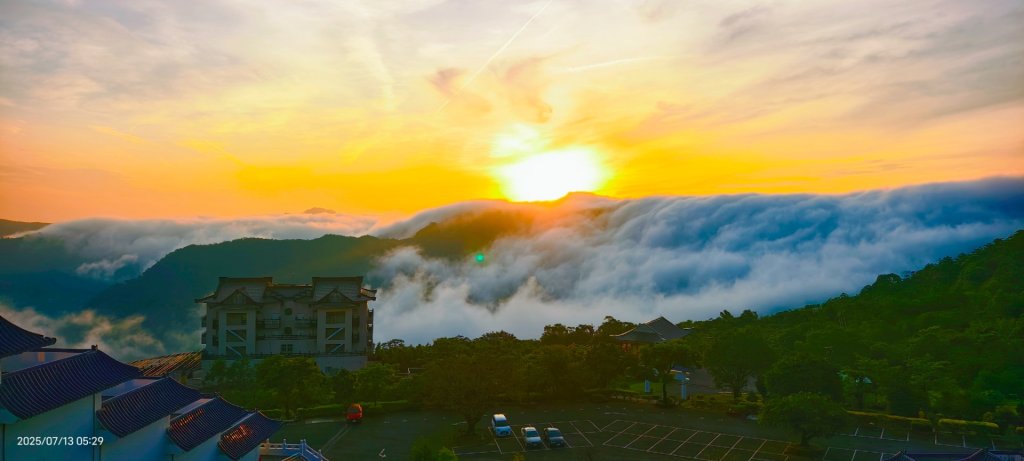 跟著雲海達人山友追雲趣 #月光雲海 #曙光雲海 #日出雲瀑 7/13_2835026