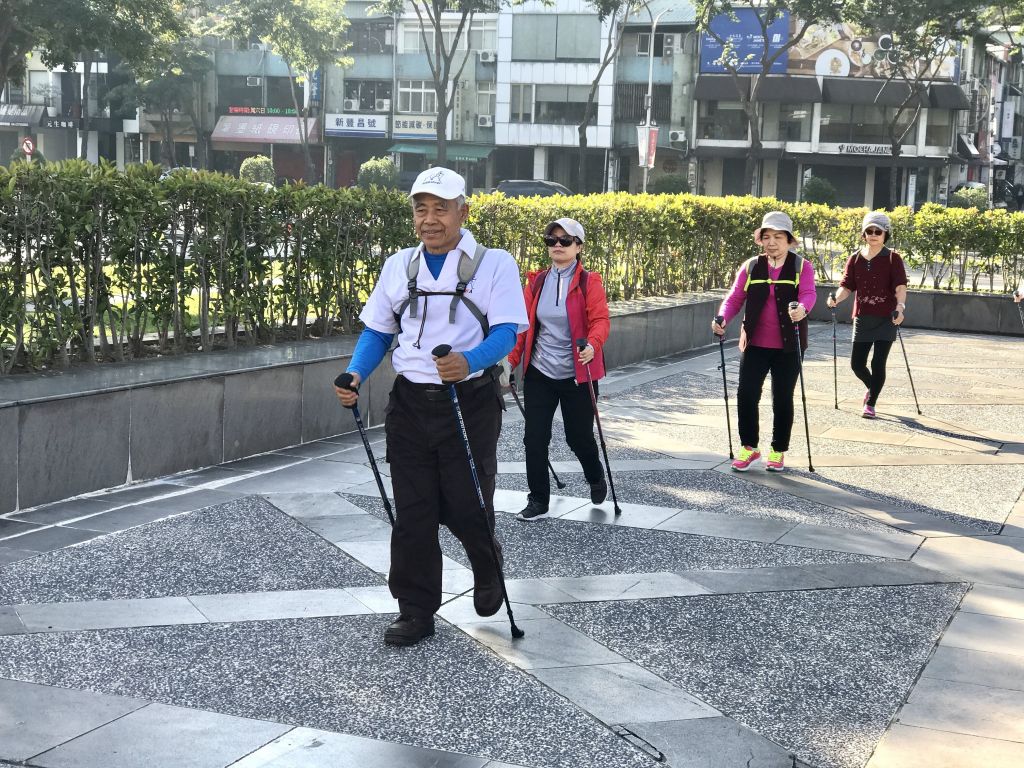 愛行者北歐式健走【台中美術館】健走活動_223695