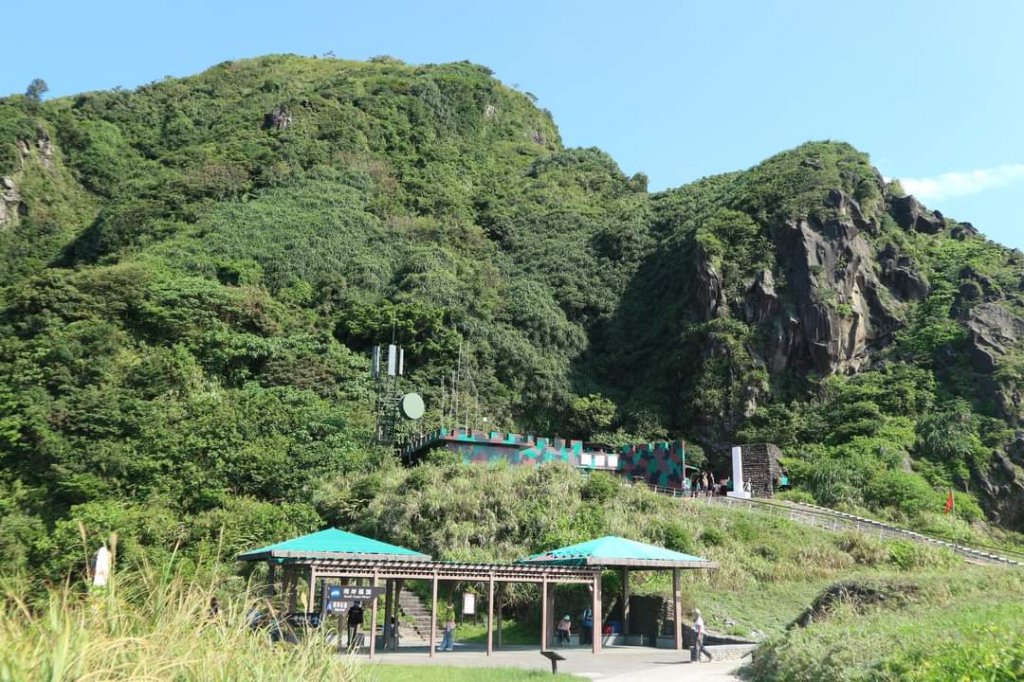 龜山島。毛柿公 龜尾湖 龜卵步道 四0一高地  普陀巖 牛奶海 坑道 礫灘 國民學校  烏龜怪方蟹_2256574