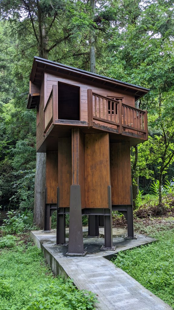 白石安東軍高山湖泊草原，空靈幽靜。_1756627