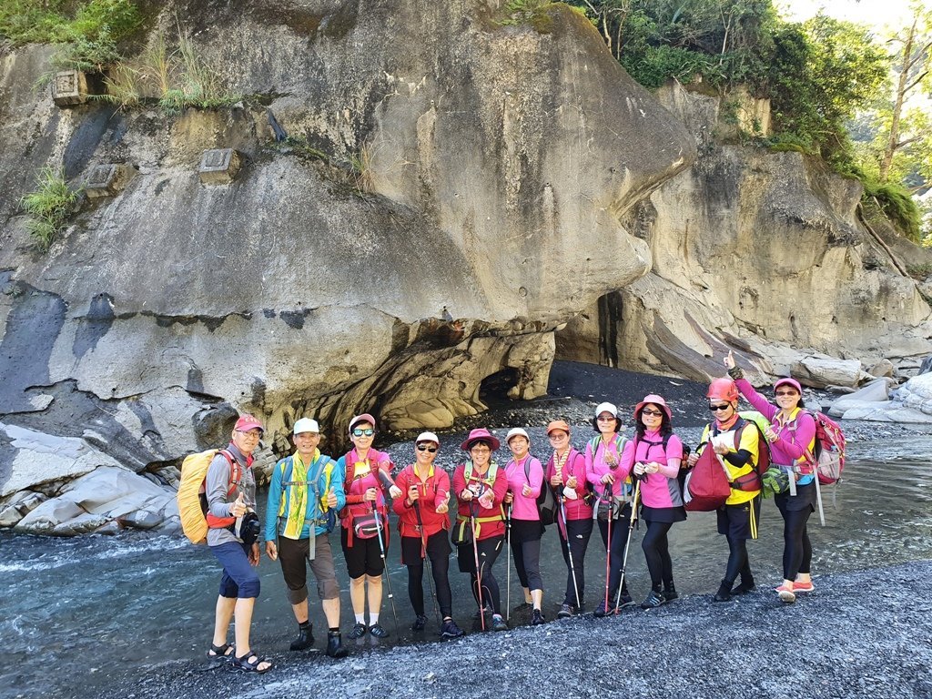 武界一線天&摩摩納爾瀑布_1775785