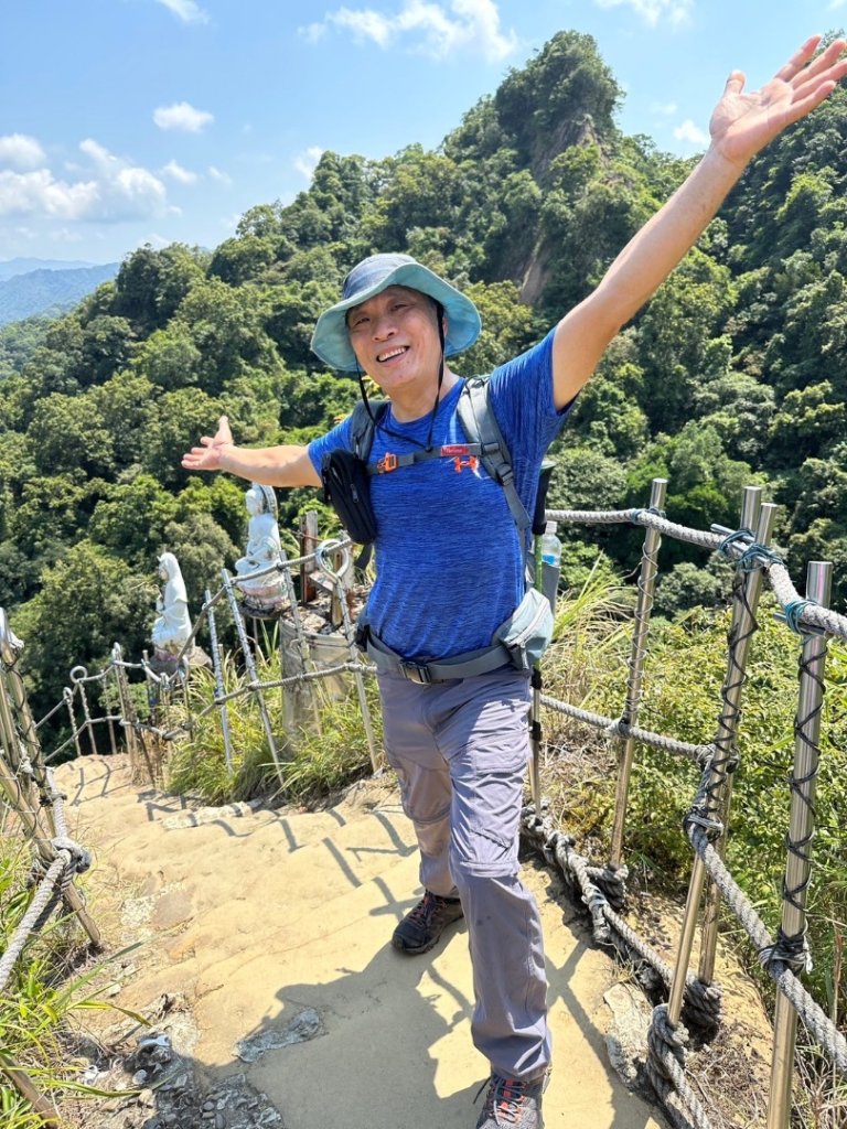 孝子山、普陀山、慈母峰賞鹿子野百合O走_2592923