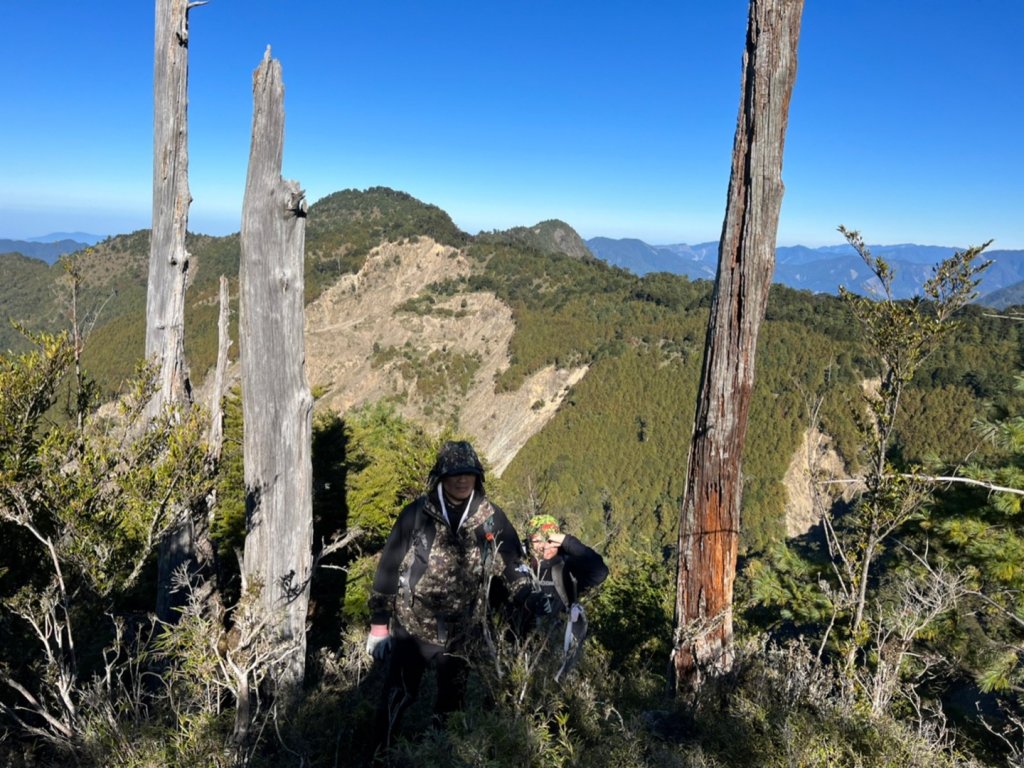 小關山封面圖