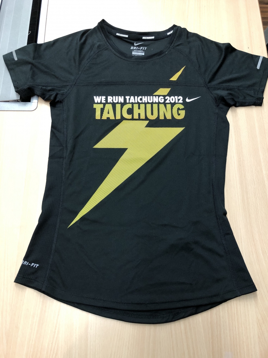 2012 Nike We Run Taichung 10K 賽事T