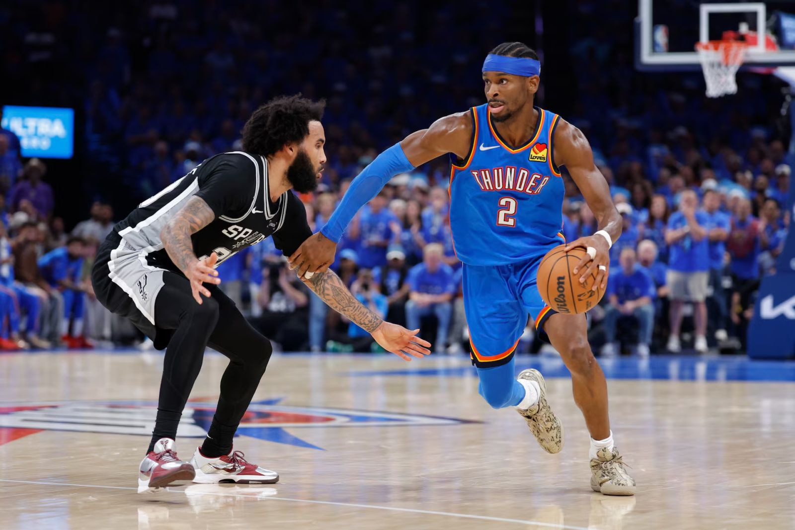 NBA新賽季將嚴抓進攻非持球手推人 網友點名這位球星