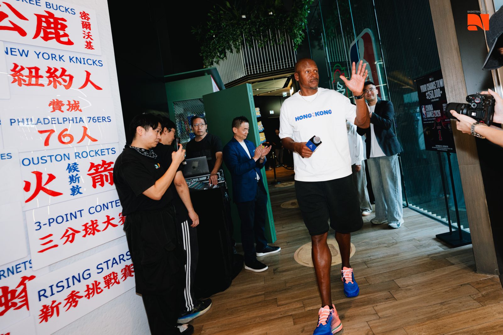香港首間NBA旗艦店正式開幕！Ray Allen親臨剪綵、240平方米空間融入在地特色