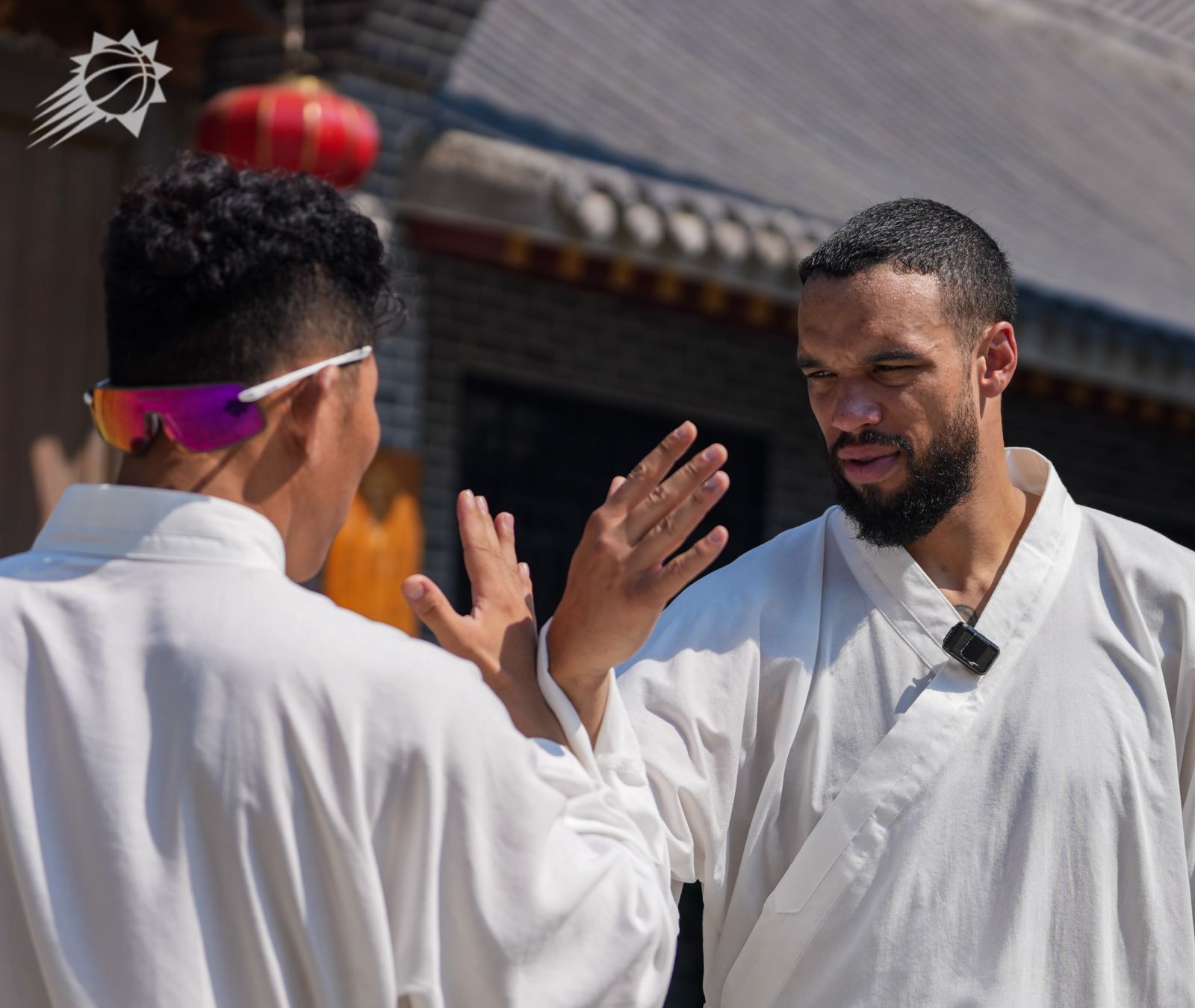 【影片】Dillon Broosks前往武當山練功夫！練棍練刀樣樣來