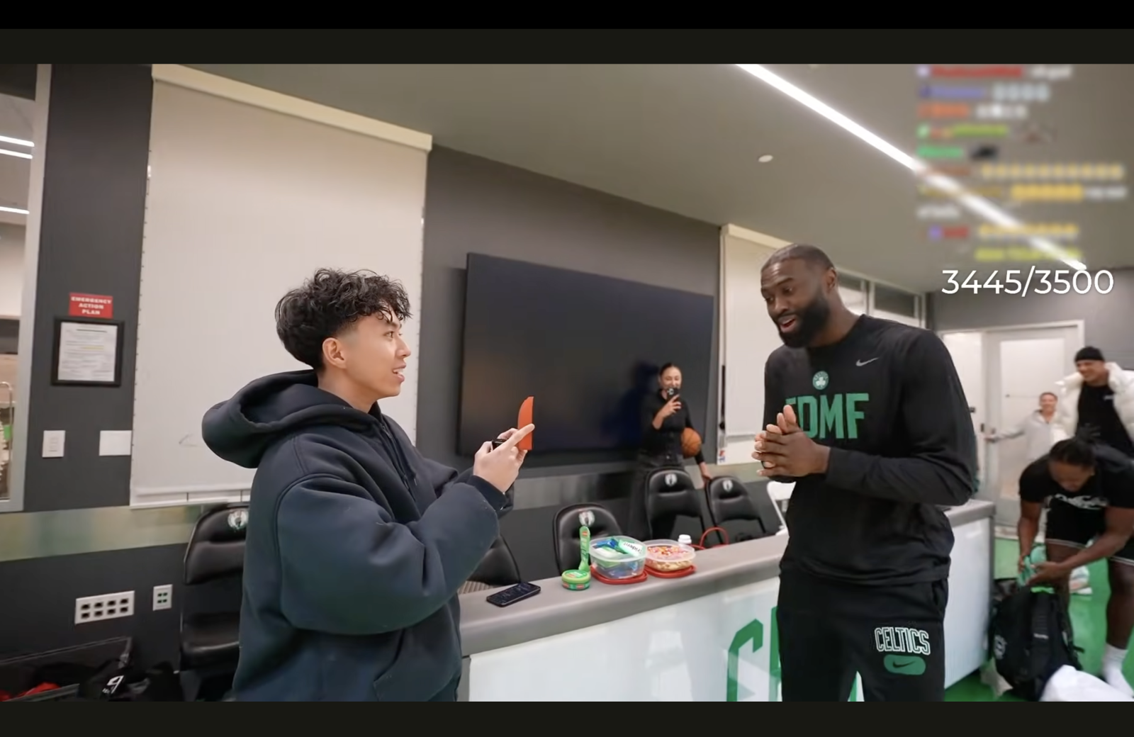 【影片】Ray到賽爾提克場館與Jaylen Brown體驗NBA級訓練 見面狂虧「髮際線」