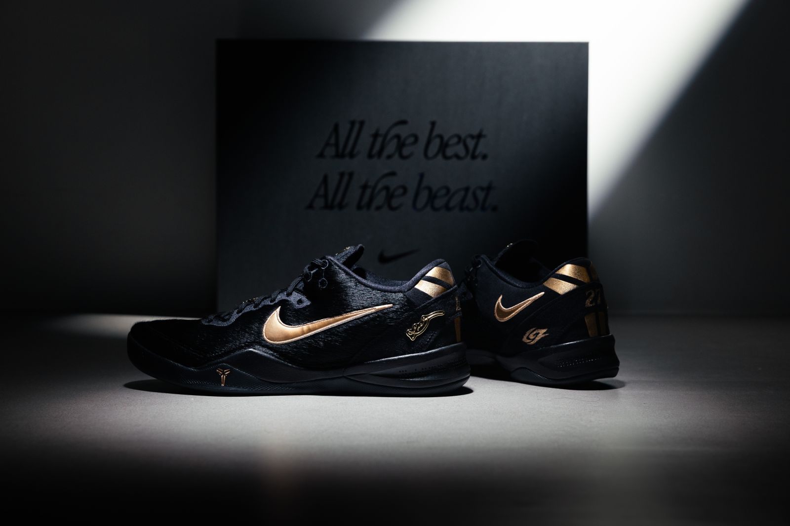 Nike為林志傑打造專屬退休禮盒！客製化籃球、專屬Kobe鞋款等細節一次看