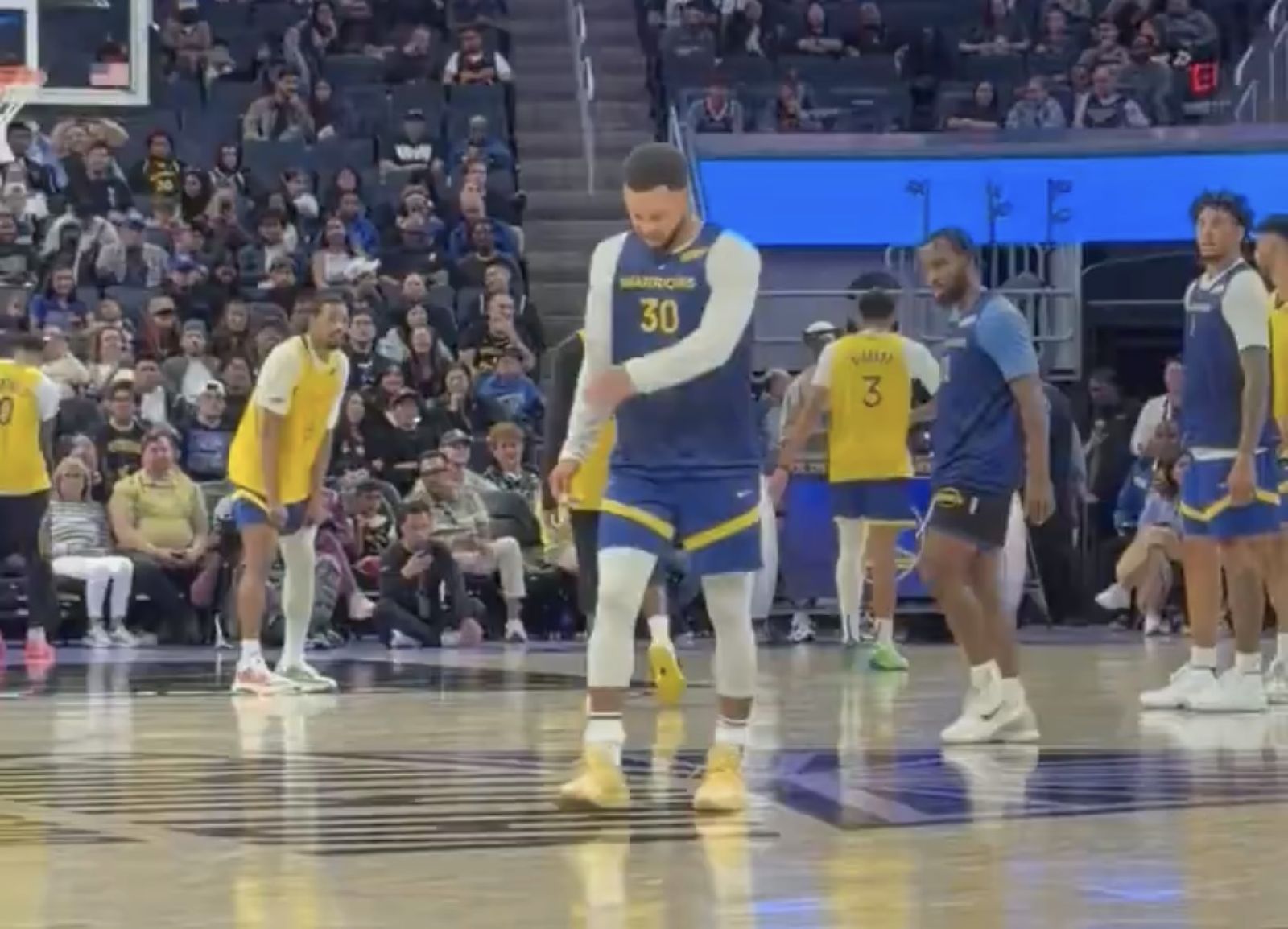 【影片】勇士開季前傳壞消息！Stephen Curry於公開訓練中右腳踝發生傷勢