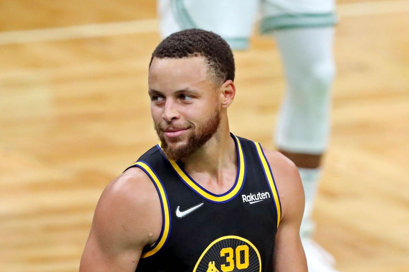 NBA / Stephen Curry年薪連續八年全聯盟最高 創下聯盟新紀錄