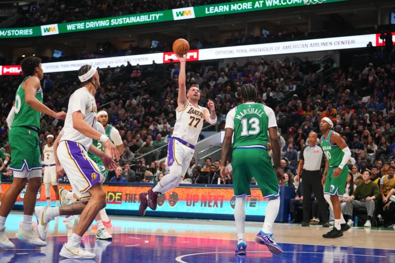 【影片】末節打出29-9攻勢完成反擊！湖人於客場逆轉獨行俠奪勝