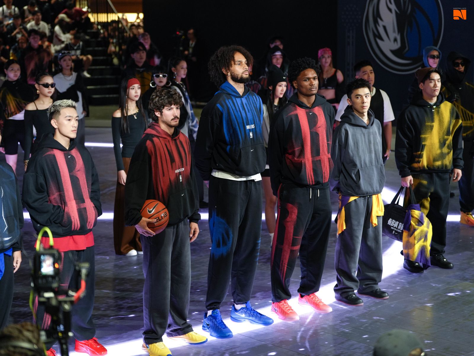 火箭與獨行俠球員現身「NBA-Nike 2026隊之魂系列走秀」！臺灣發售球隊資訊曝光