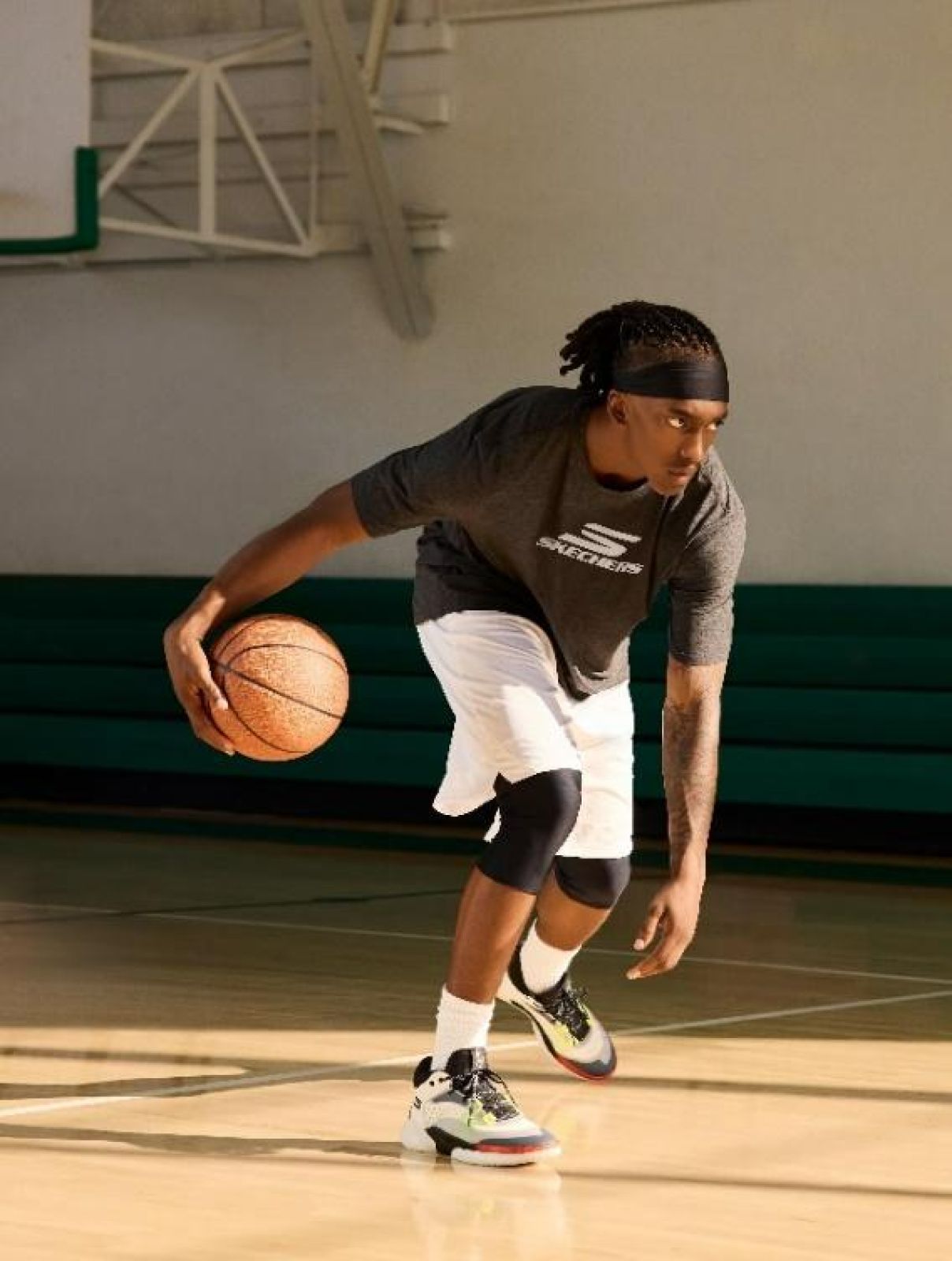 一張含有 體育, 運動游戲, 人員, 運動配備 的圖片
自動產生的描述