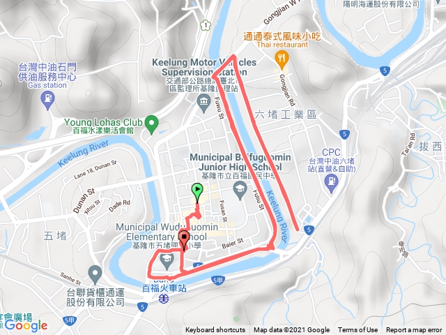 百福雨中散步
