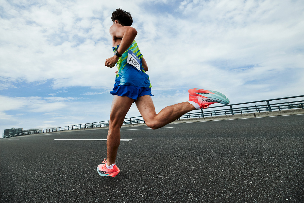 【品牌動態】BROOKS HYPERION 競速系列全方位出擊 2025 華航馬拉松