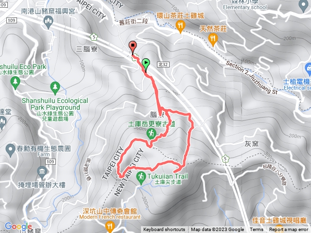 土庫岳山豬淚湖