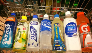 【克服炎夏】市面7款運動飲品分析