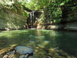 望古瀑布、孝子三山、石筍尖