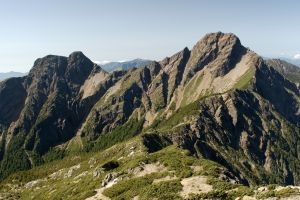 【公告】自107年2月1日起至2月28日止，為玉山園區靜山期間，暫停玉山主、群峰線之入園活動