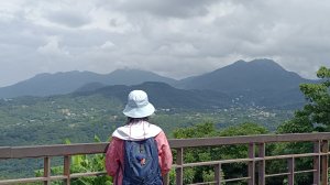 (姨婆趴趴走)第五十五集:攀登健走台北大崙頭尾山親山步道環狀一圈