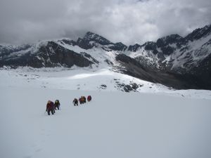 四川5205米未登峰的探險--TWO
