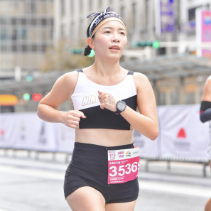 看看陳星彤的個人專頁