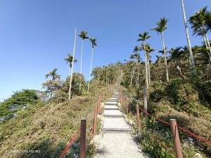 阿拔泉大O型，搭火車爬山趣，順遊太平雲梯