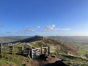 英國峰區國家公園 Castleton➡️Mam Tor➡️Ringing Roger➡️Castleton