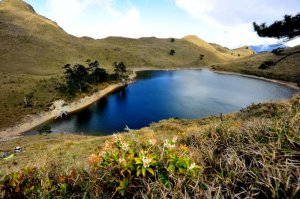 六順山、七彩湖登山步道（丹大進出）