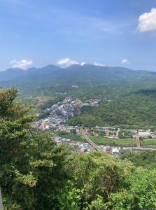 下坡膝蓋痛？除了下肢力量，你試過「旋轉穩定訓練」嗎？