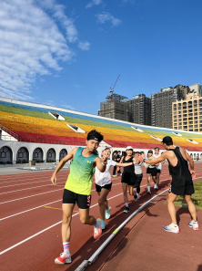 看看王翔正的個人專頁