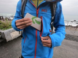 【衣測】法國經典 Millet Track 軟殼外套，風雨中悍進