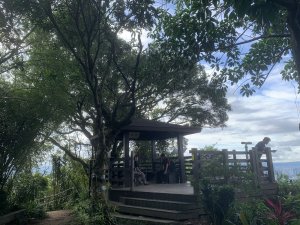 烘爐地登山步道(南勢角山)