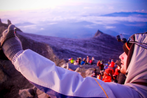 東南亞第一高峰-沙巴神山登峰造極，即將體驗高山索道Via Ferrata，飛簷走壁!
