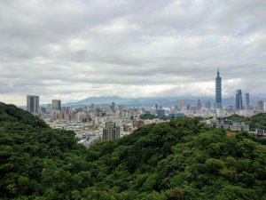 140高地公園(抱子腳山)→軍功山→富陽自然生態公園
