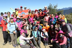 玉山瞭望台─麟趾山、鹿林山、鹿林山前峰