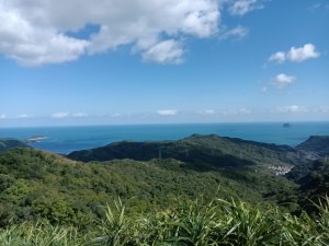 基隆市/萬里區界寮縱走之三界山+三界山西峰+開眼尖山+七分寮山+瑪七產道山泉水接水亭