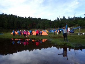 宜蘭 加羅湖群-加羅山 二日遊